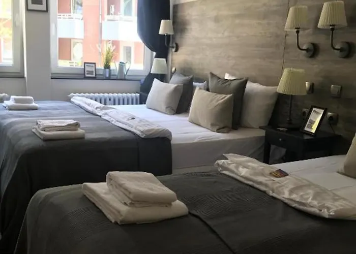 Hamburg Room Aparthotel 2*
